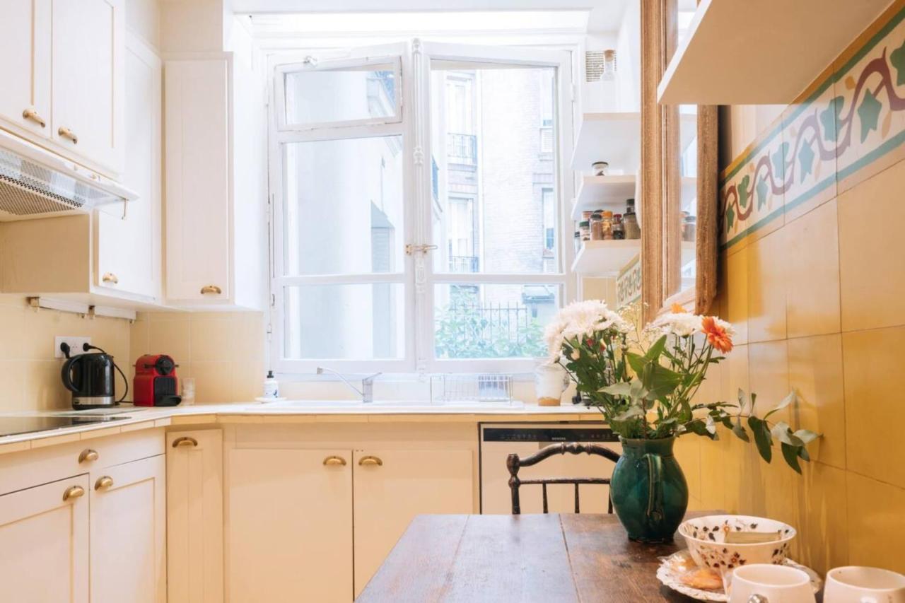 Appartement Luxurious 4 Bedroom Next To The Eiffel Tower Parijs