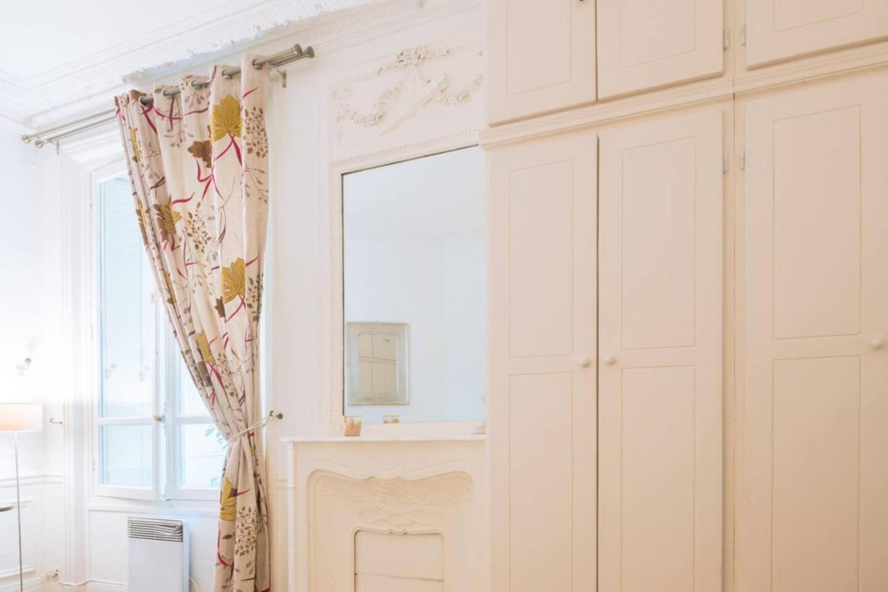 Luxurious 4 Bedroom Next To The Eiffel Tower Appartement *